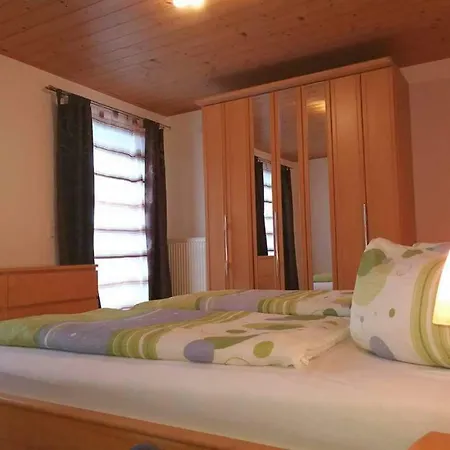 Schusterbauer Farm stay *